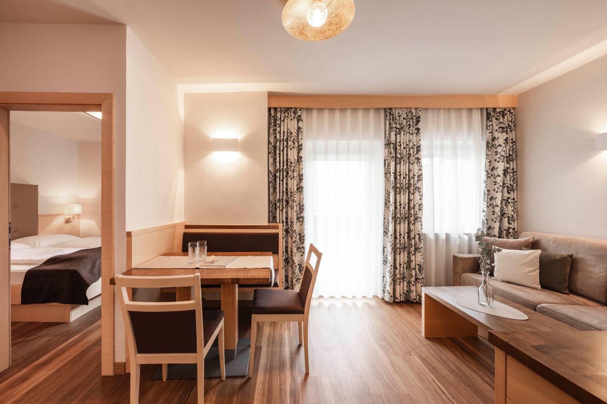 Appartementhaus Residence Hirzer Tirolo Cameră foto